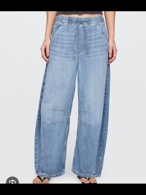 GAP | Mid Rise UltraSoft Easy Horseshoe Jeans